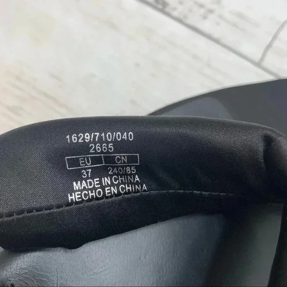 Zara Black Square Toe Quilted Slides Thong Sandals Flip Flop Summer - Picture 11 of 12